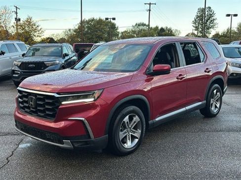 Used 2023 Honda Pilot EX-L image 2