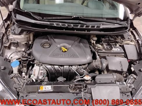 Used 2016 Hyundai Elantra SE w/ Option Group 02 image 9