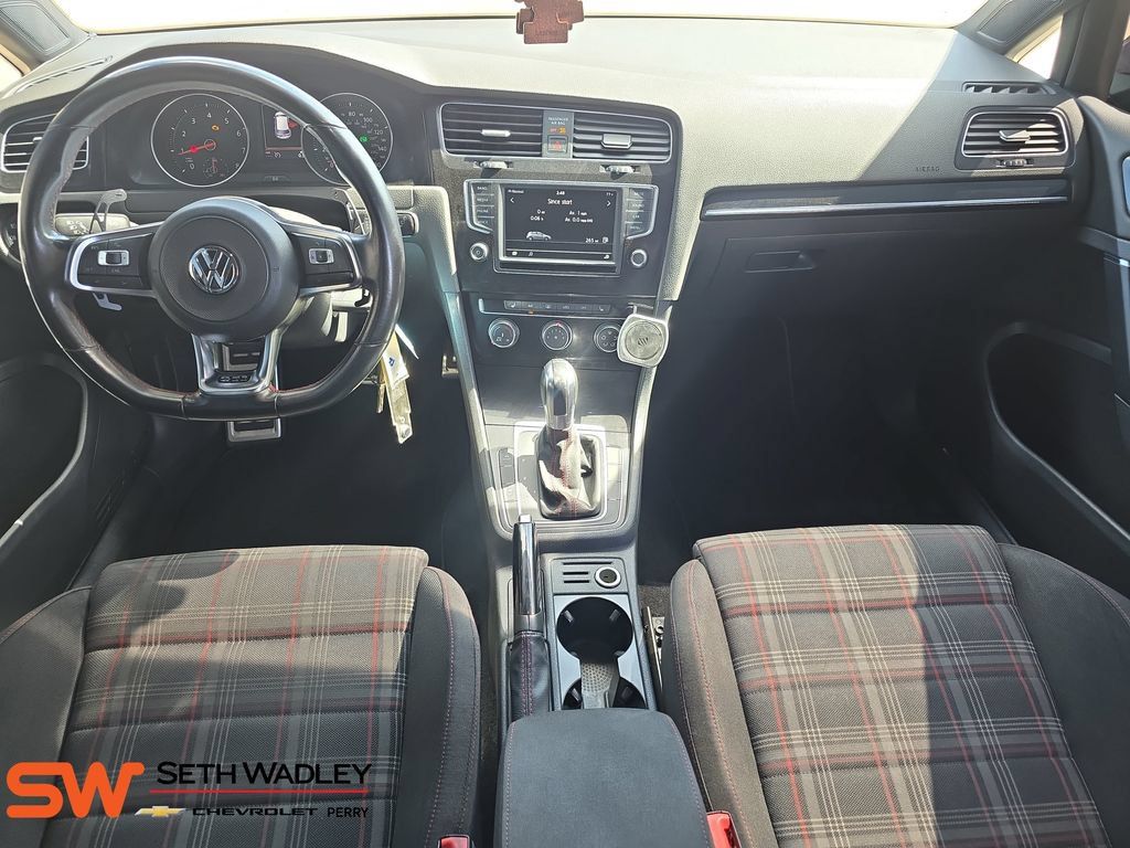 Used 2017 Volkswagen GTI S FWD image 9