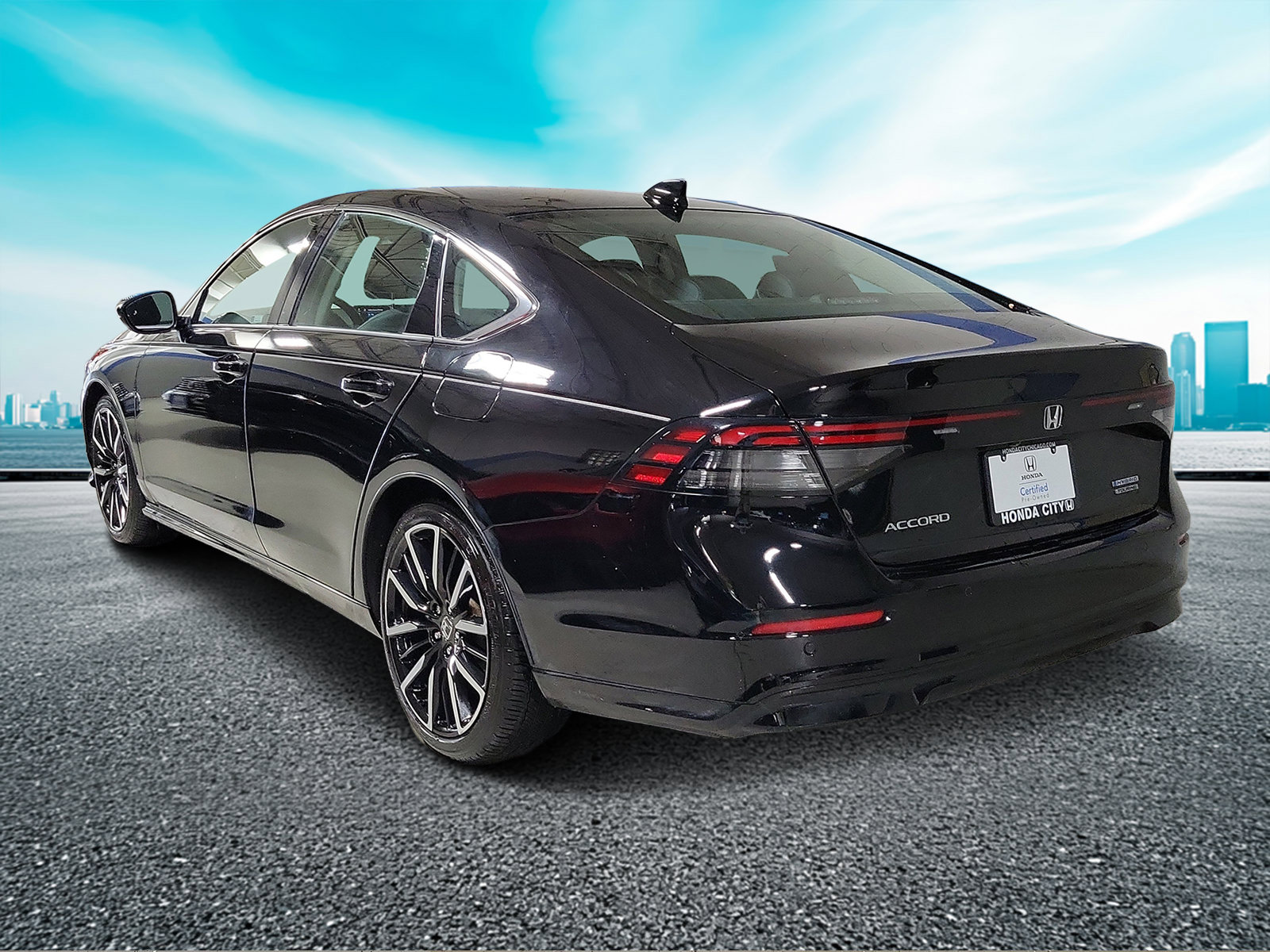 Used 2024 Honda Accord Touring image 3