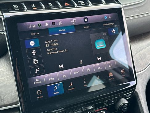 Used 2022 Jeep Grand Cherokee Limited image 26