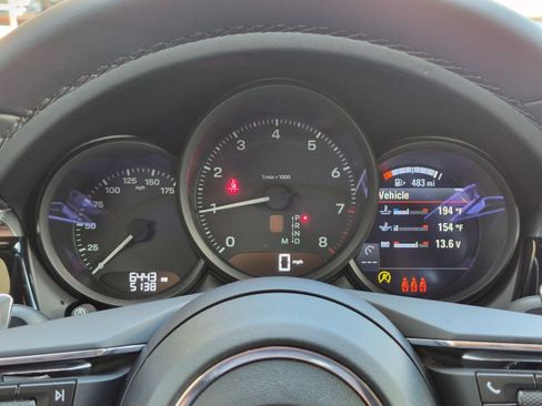 Certified 2026 Porsche Macan AWD/4WD image 16
