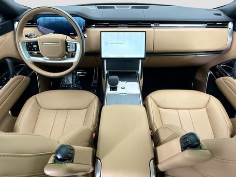 New 2026 Land Rover Range Rover Long Wheelbase SE AWD/4WD image 13