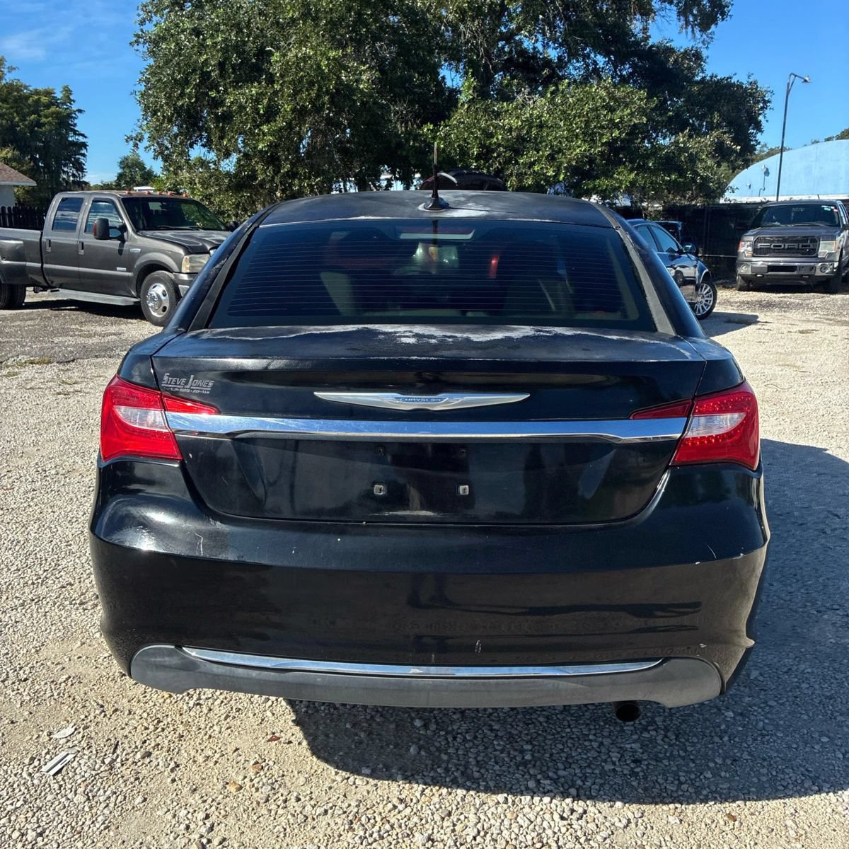 Used 2013 Chrysler 200 Touring FWD image 4