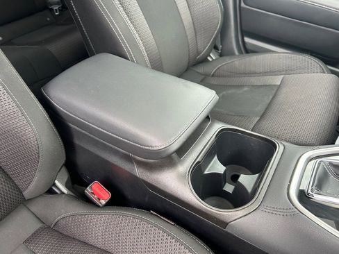 Used 2024 Subaru Outback Premium image 32