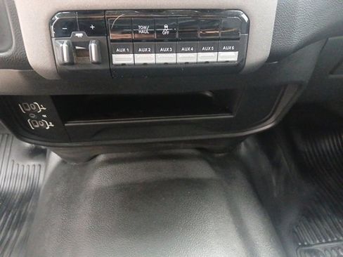 Used 2019 RAM 3500 Tradesman w/ Chrome Appearance Group image 48
