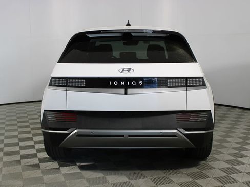 Used 2024 Hyundai Ioniq 5 SEL image 34