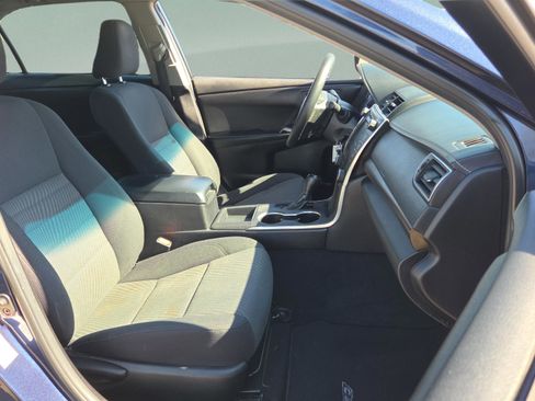 Used 2015 Toyota Camry LE image 15