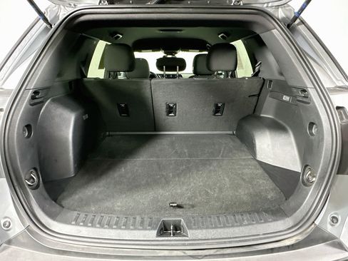 Used 2025 GMC Terrain Elevation AWD/4WD image 29