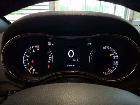 Used 2018 Jeep Grand Cherokee Laredo AWD/4WD image 23