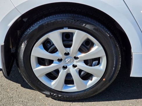 Used 2023 Toyota Corolla LE image 12