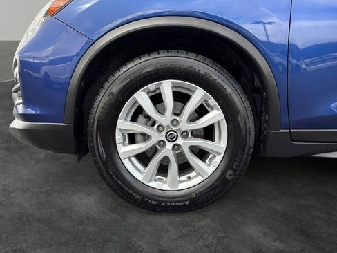 Used 2020 Nissan Rogue SV FWD image 4