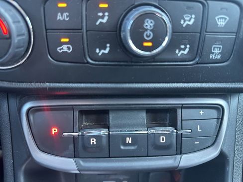 Used 2023 GMC Terrain AT4 AWD/4WD image 19