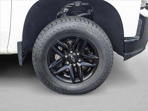 Used 2021 Chevrolet Silverado 1500 LT Trail Boss w/ Convenience Package II AWD/4WD image 21