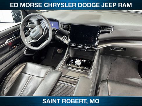 Used 2023 Jeep Wagoneer 4WD image 32