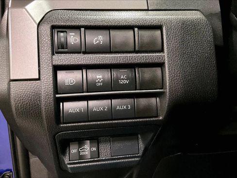 Used 2025 Toyota Tacoma TRD Off-Road w/ TRD Off Road Upgrade Package image 33