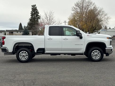 New 2026 Chevrolet Silverado 2500 LT w/ All Star Edition AWD/4WD image 8
