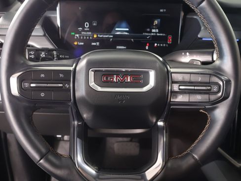 Used 2024 GMC Acadia AT4 w/ Luxury Package AWD/4WD image 3