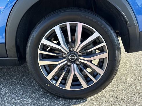 Used 2024 Nissan Kicks SV image 11