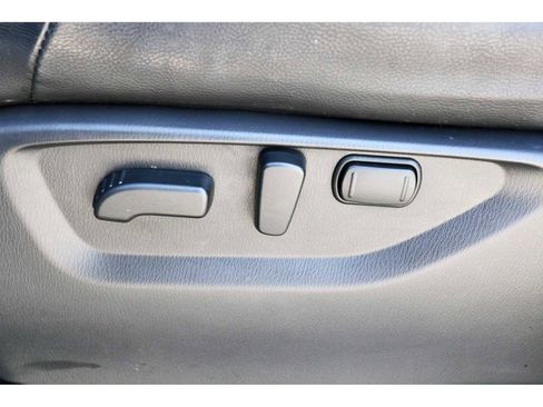 Used 2024 Nissan Armada SL image 30