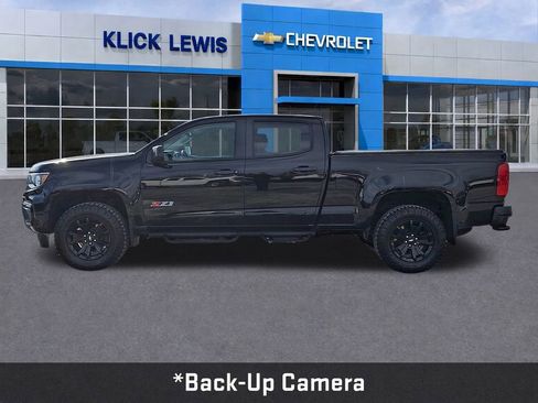Used 2022 Chevrolet Colorado Z71 w/ Z71 Midnight Edition image 4