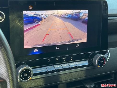 Used 2024 Chevrolet Colorado Trail Boss AWD/4WD image 28