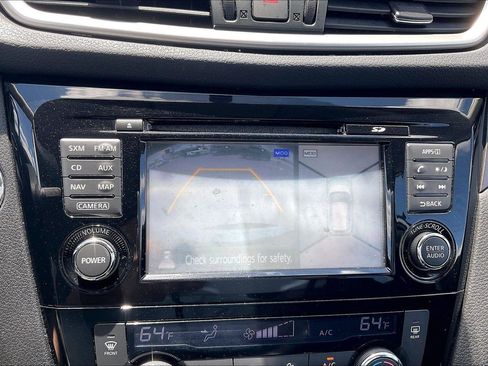 Used 2014 Nissan Rogue SV w/ SV Premium Package FWD image 22