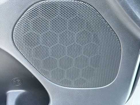 Used 2019 Jeep Grand Cherokee Limited image 21