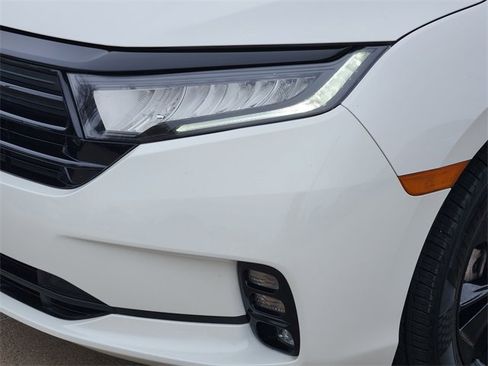 Certified 2023 Honda Odyssey Sport image 24
