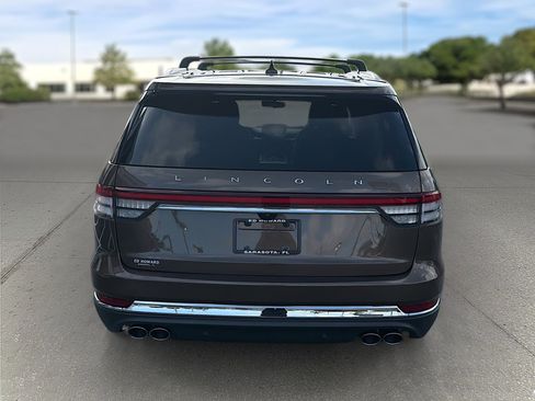Used 2022 Lincoln Aviator Reserve w/ Elements Package Plus RWD image 6