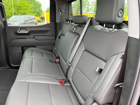 New 2026 GMC Sierra 1500 SLT AWD/4WD image 21