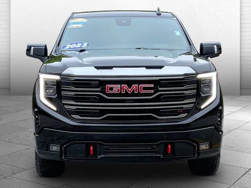 Used 2023 GMC Sierra 1500 AT4 w/ AT4 Premium Package AWD/4WD image 2