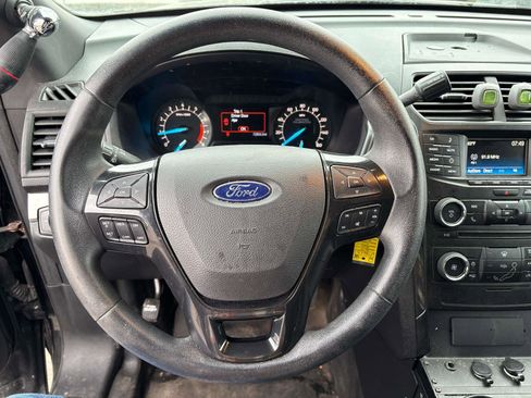 Used 2017 Ford Explorer 4WD Police Interceptor image 15