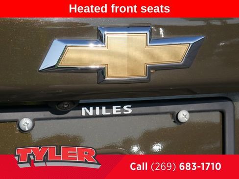 Used 2023 Chevrolet Equinox Premier FWD image 15