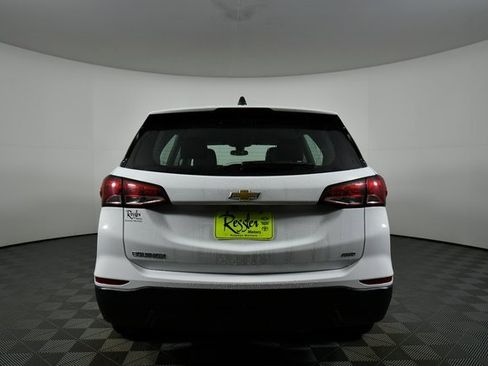 Used 2022 Chevrolet Equinox LS image 12