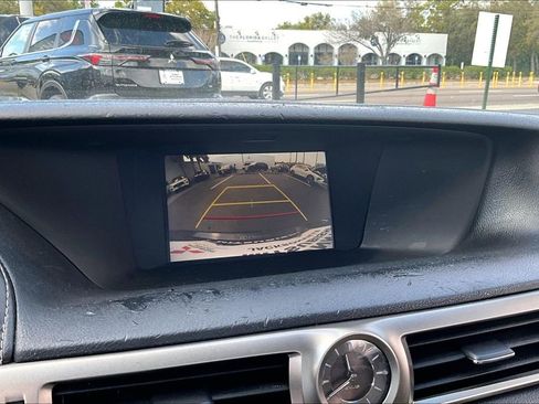 Used 2016 Lexus GS 200t image 13