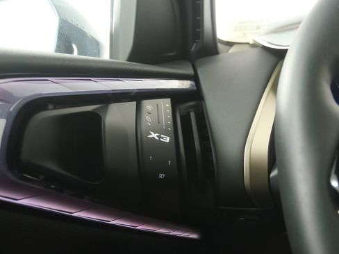 Certified 2025 BMW X3 xDrive30i image 21