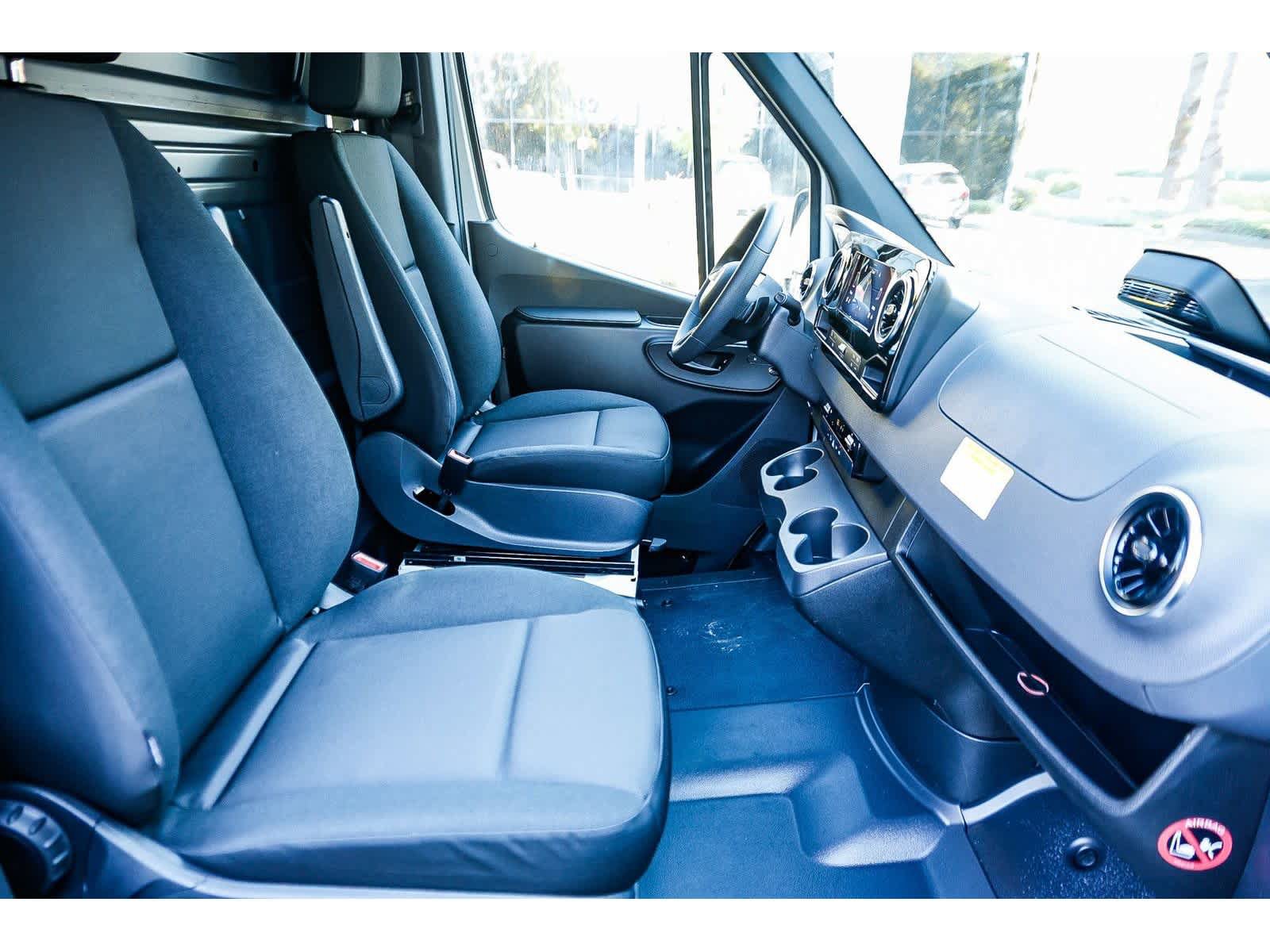 New 2026 Mercedes-Benz Sprinter 2500 image 14