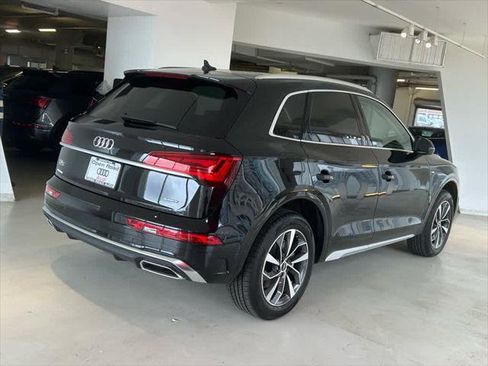 Certified 2025 Audi Q5 2.0T Premium Plus image 4