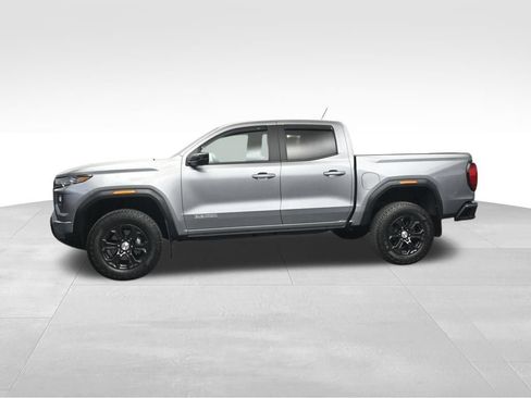 Used 2024 GMC Canyon Elevation w/ Trailering Package RWD image 2
