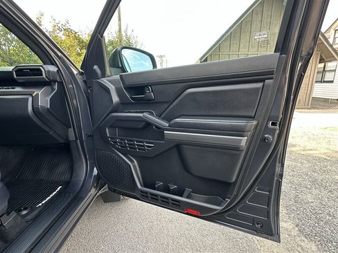 Used 2024 Toyota Tacoma SR5 AWD/4WD image 37