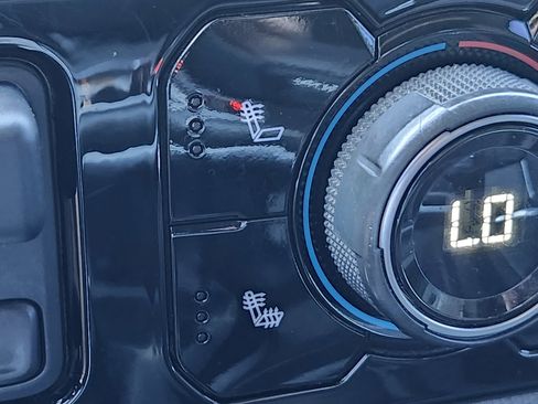 Used 2023 Chevrolet Silverado 1500 LT Trail Boss w/ Protection Package image 29