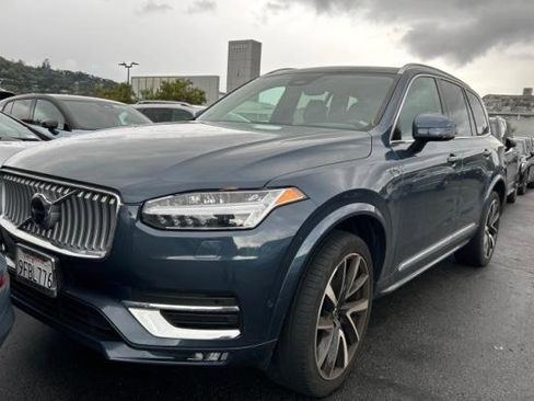 Used 2023 Volvo XC90 B5 Plus w/ Protection Package image 2