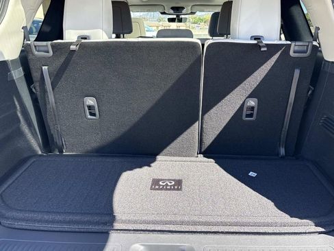 Used 2026 INFINITI QX60 Luxe image 9