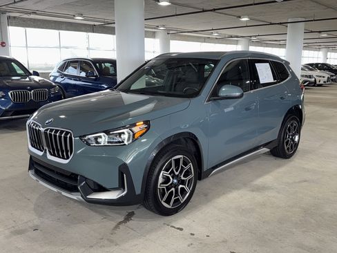Used 2025 BMW X1 xDrive28i AWD/4WD image 4