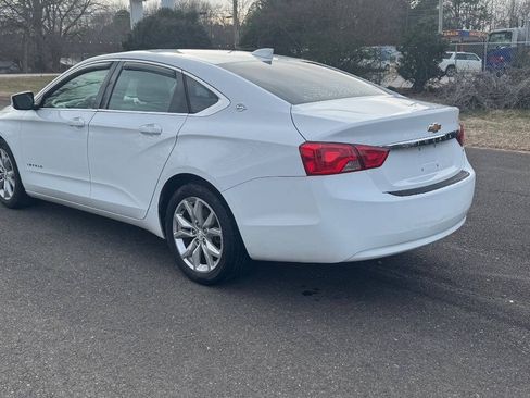 Used 2017 Chevrolet Impala LT FWD image 6
