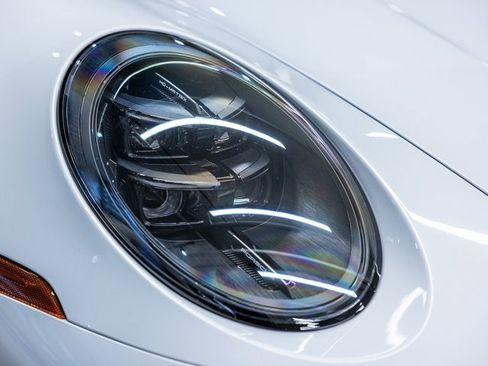 Used 2025 Porsche 911 Carrera 4 GTS image 12