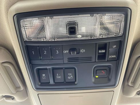 Used 2023 Toyota 4Runner Limited image 32