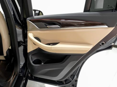 Used 2024 BMW X3 M40i w/ Premium Package image 39