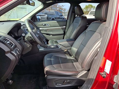Used 2018 Ford Explorer Sport w/ Equipment Group 401A image 16